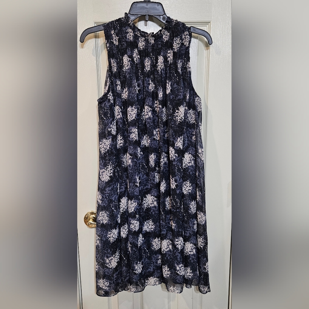 Joie Black and White Sleeveless Sheath Dress